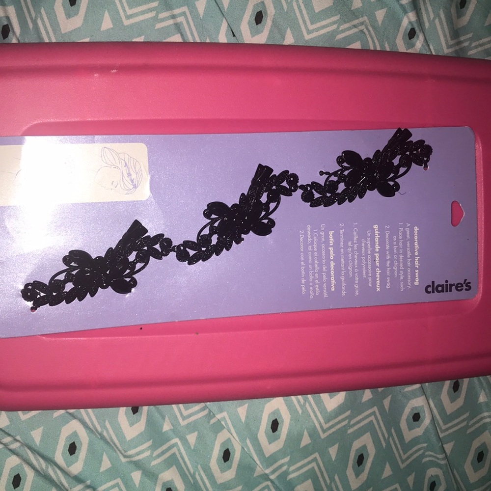 3/$15 Black hair clip